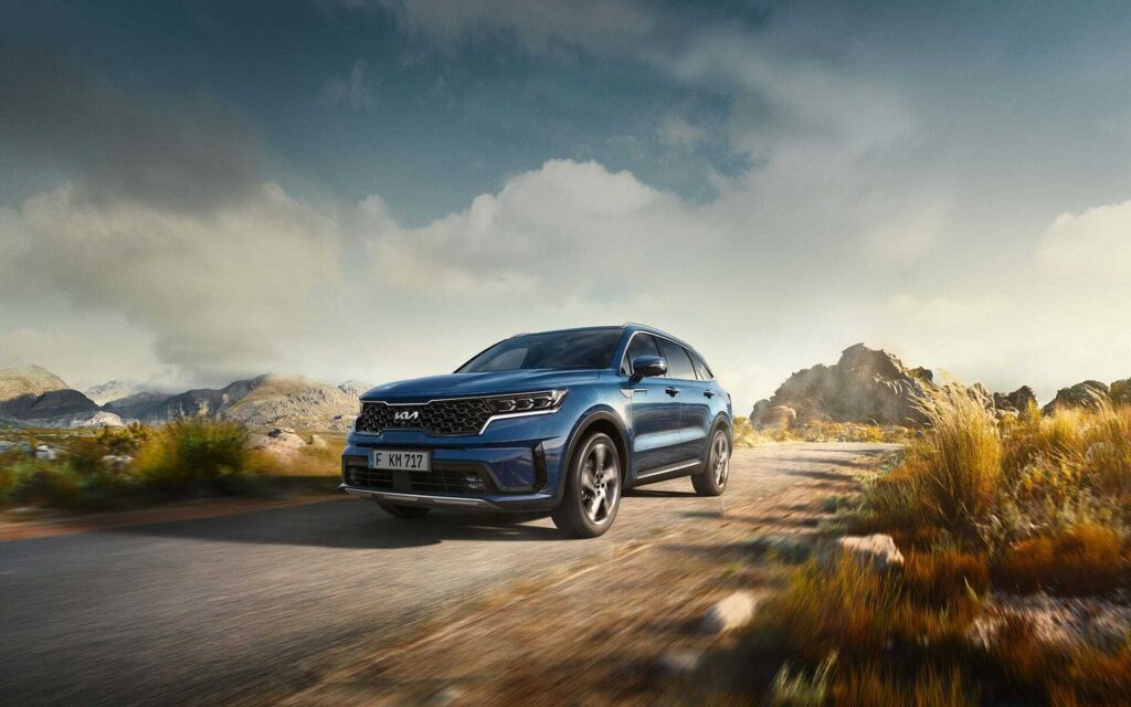 קיה סורנטו 2026 בנסיעה – SUV מרווח 7 מושבים למשפחה
